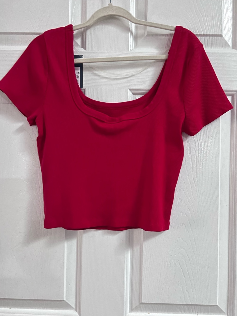 Universal Thread Red Scoop-Neck Short Sleeve Crop Top